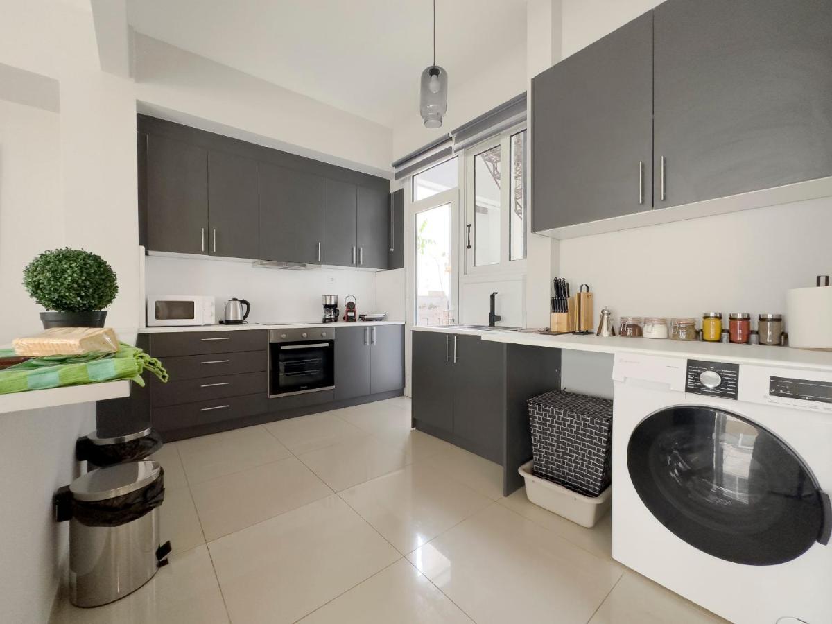 Satovriandou Spacious 128Sqm Apt In Atenas Exterior foto
